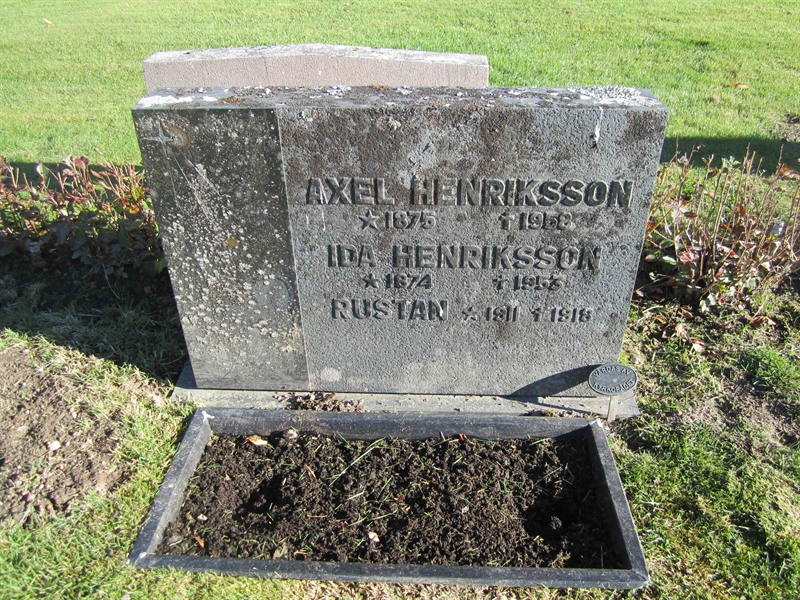 Grave number: 1 21    23-25