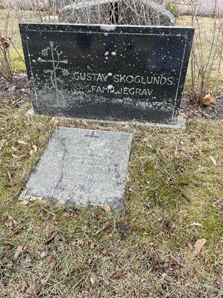 Hautatunnus: H 3 27