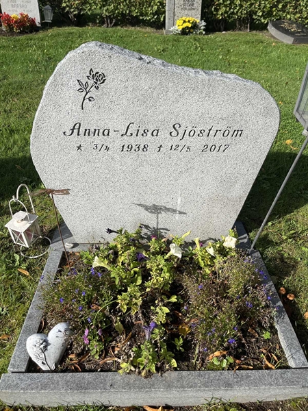 Grave number: 4 02   294