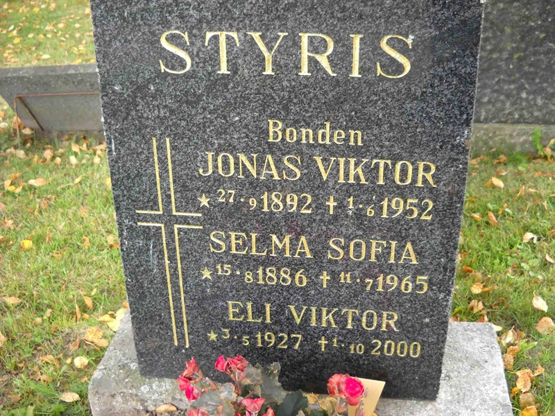 Grave number: 3 MB 15 50-51