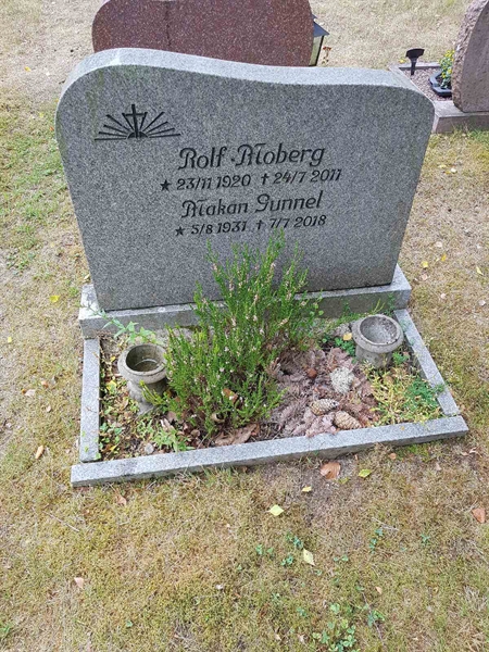 Grave number: 01 15072