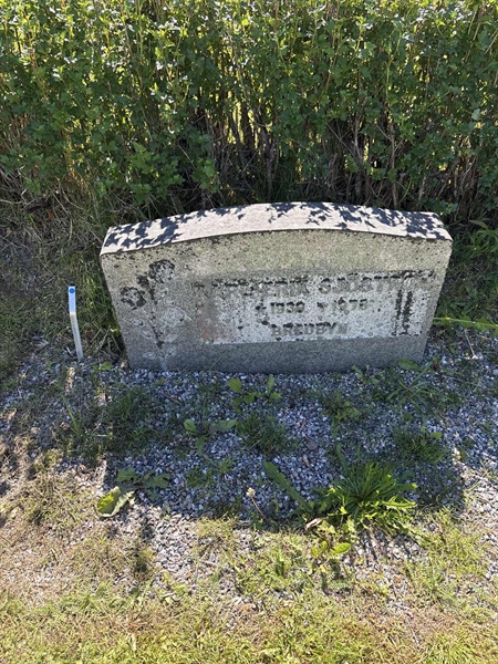 Grave number: 4 G GJ    32