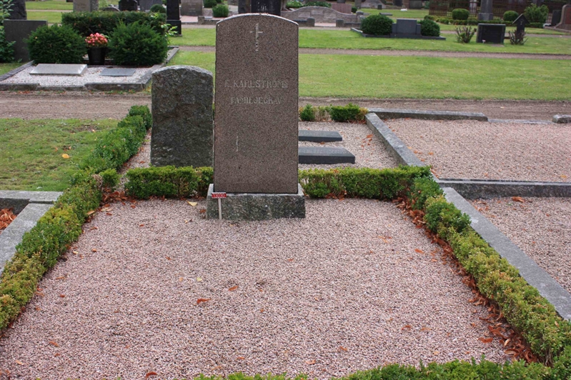 Grave number: Ö 13i    42, 43