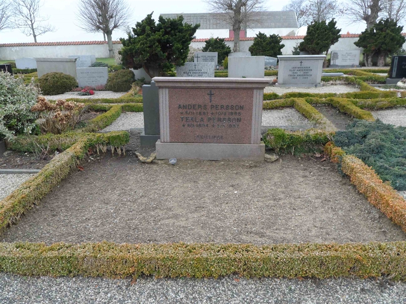 Grave number: 2 01  1955