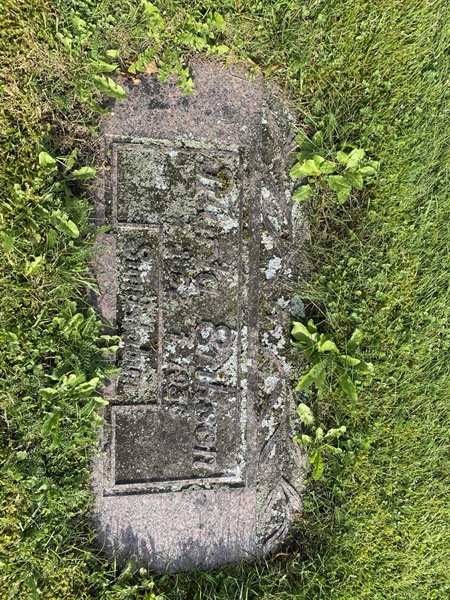 Grave number: 4 Me 08    16