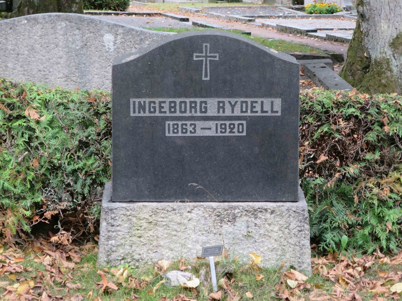 Grave number: HÖB 8   203