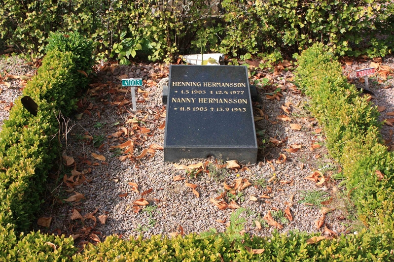 Grave number: Ö U01     3