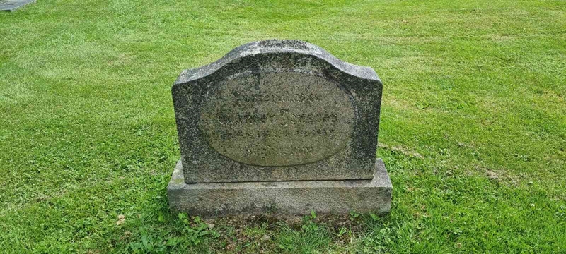 Grave number: LM 3 48  006