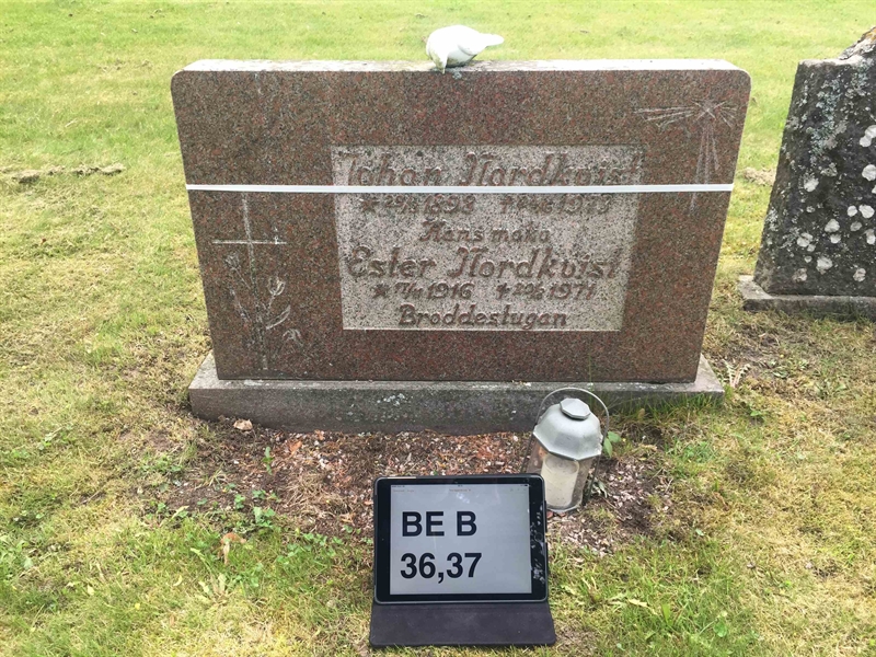 Grave number: BE B    36, 37