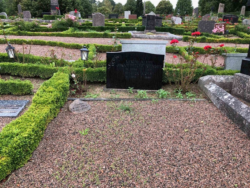 Grave number: Kå 25    14, 15