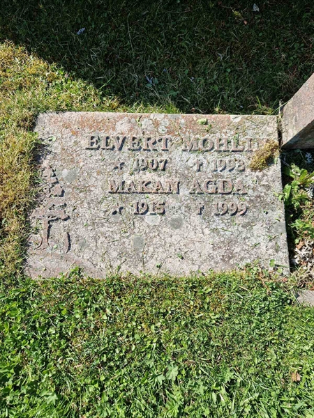 Grave number: 501 25 5144-5145