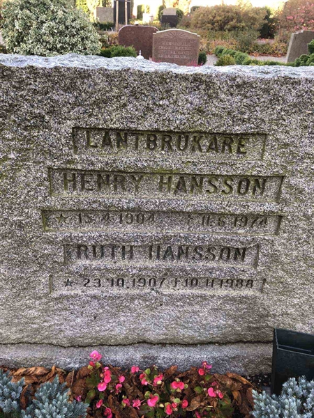Grave number: UK 141    10