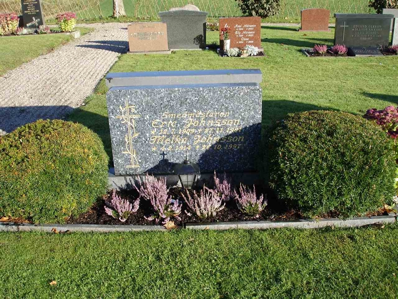 Grave number: FG T     1, 2