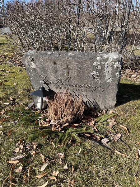 Hautatunnus: Ärt 44 18 36