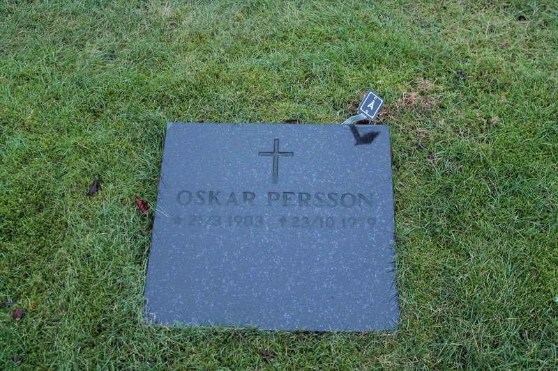 Grave number: ÖKK 1   111, 112