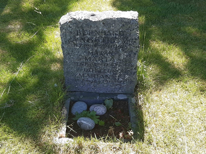Grave number: JÄ 13   112