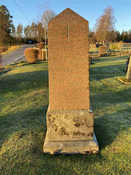 Grave number: 10 Ös 01    80