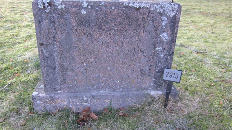 Grave number: KG H  2912, 2913