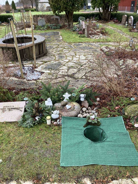 Gravnummer: BRO 2U D   113