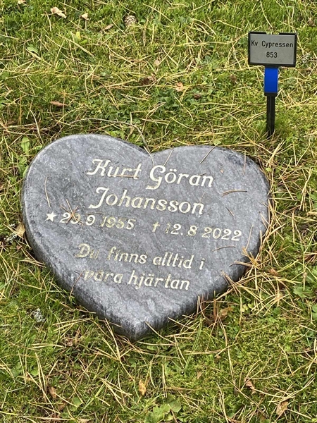 Grave number: 2 C   853