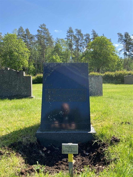 Hautatunnus: 1 06    321, 322