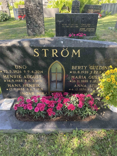 Grave number: N 5 3   332
