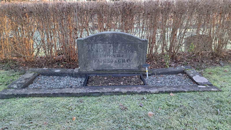 Gravnummer: 6 05     10