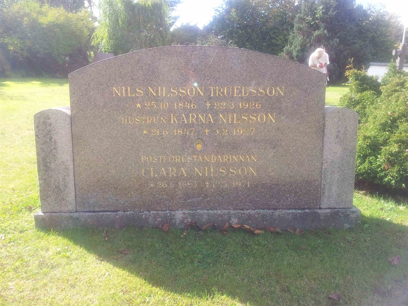 Grave number: VI A    90, 91