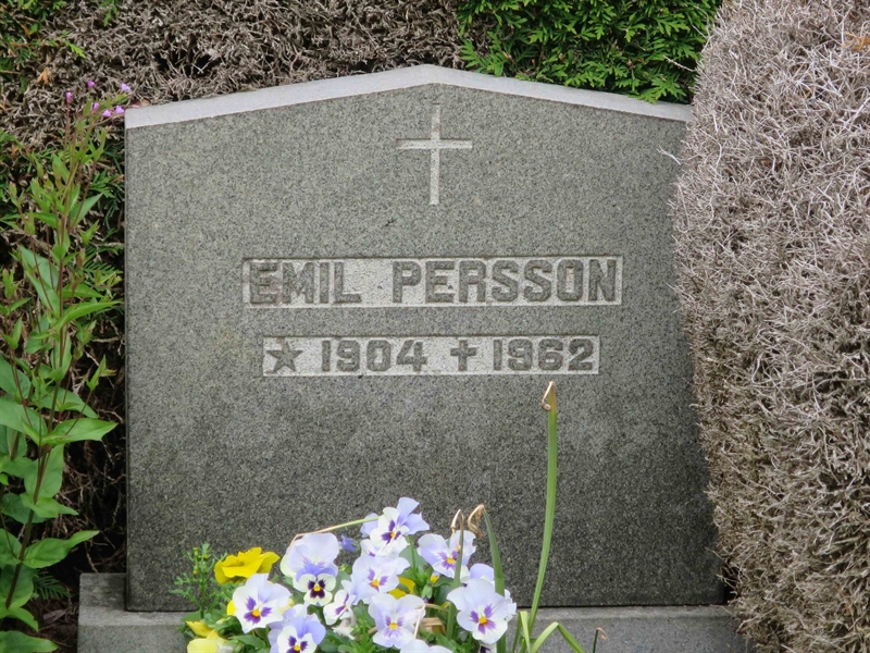 Grave number: HÖB 42    42
