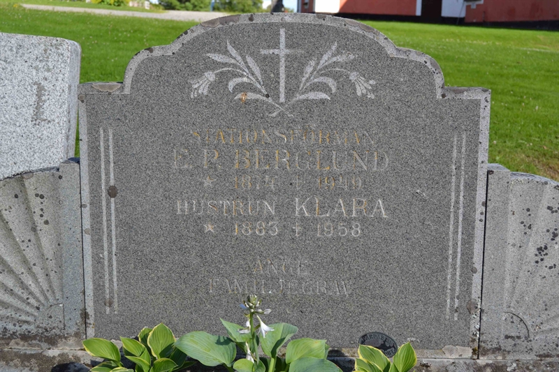 Grave number: 1 D   501