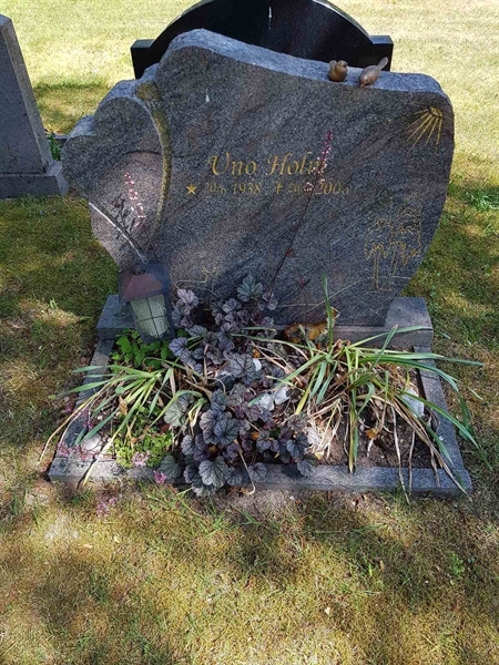 Grave number: 01 11007