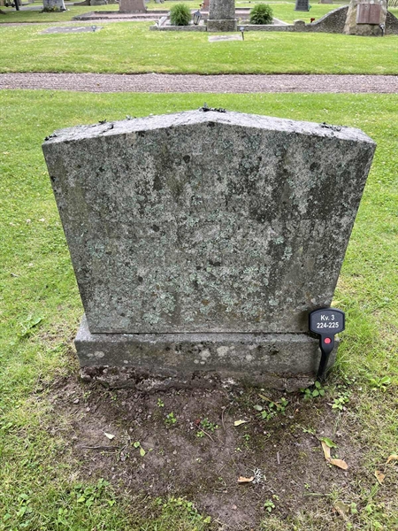 Grave number: 33 3   224-225