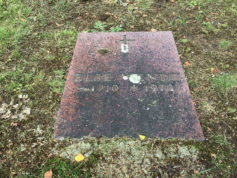 Grave number: 20 U    34