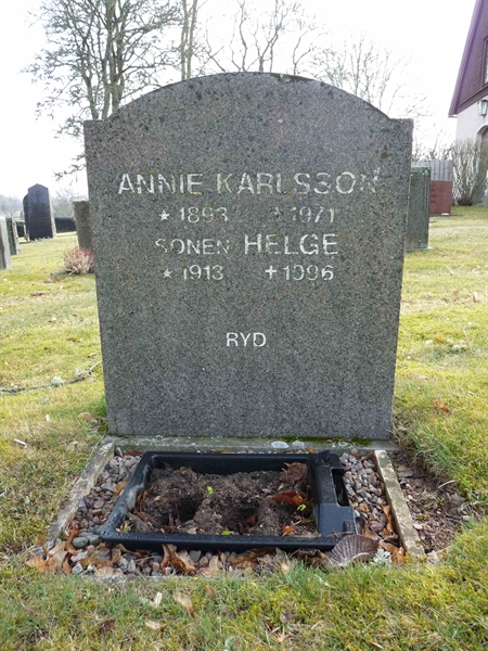 Grave number: JÄ 1   81