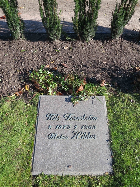 Grave number: HÖB 52    15