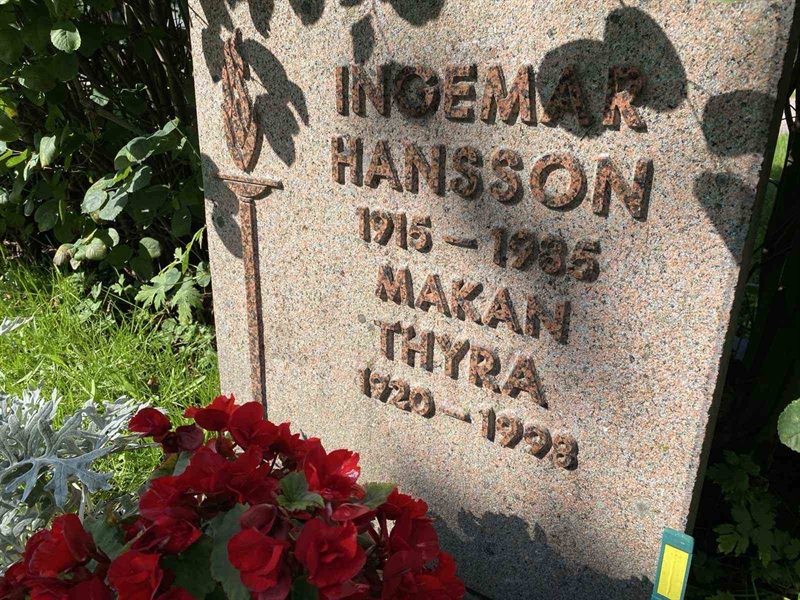 Grave number: 3 13    87