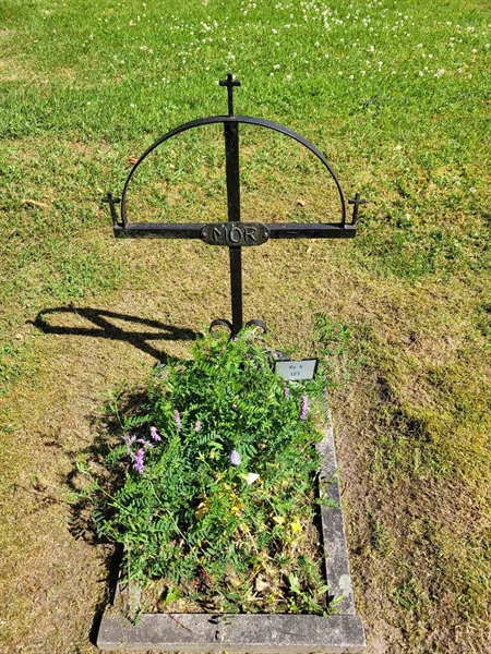 Grave number: Jä 06   123