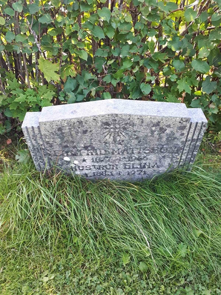 Grave number: NK F B   163