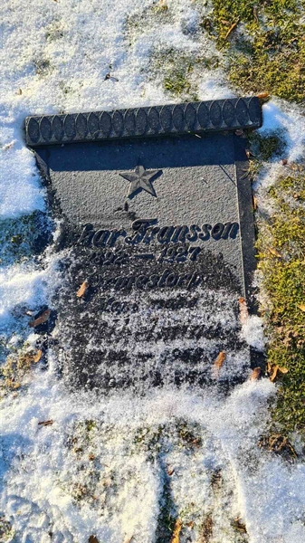 Grave number: M G 05 81-82