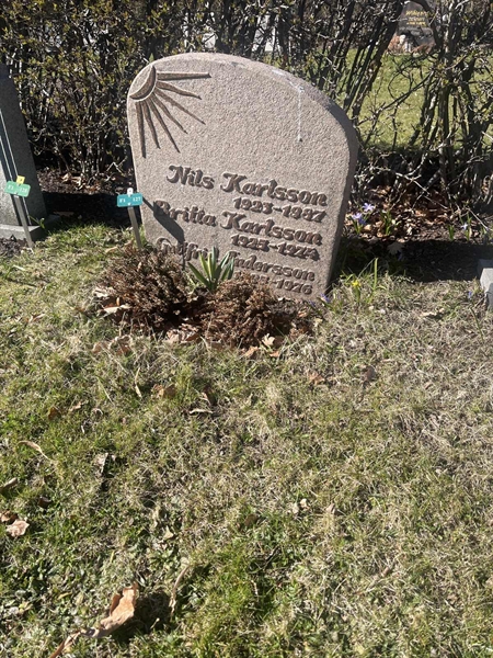 Grave number: 1 3 F1 127