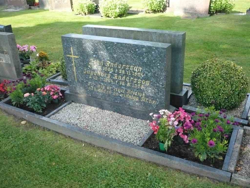 Grave number: SKF D   227, 228