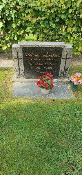 Grave number: Jä 09   120-121