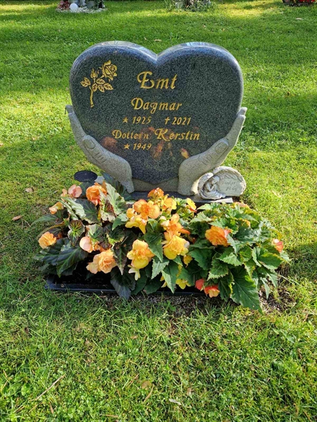 Grave number: 1 KV16   182-183