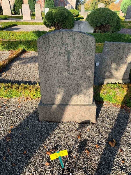 Grave number: TO G   178, 179