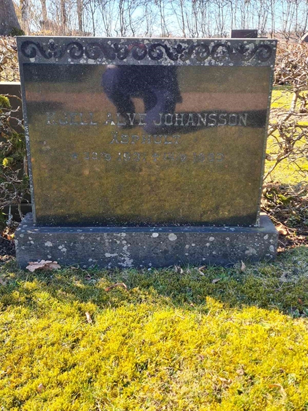 Grave number: Ä N H 53