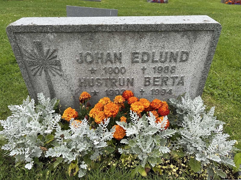 Hautatunnus: SÄ NYA   361-362