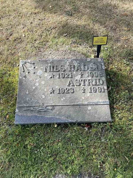 Grave number: 2 153B