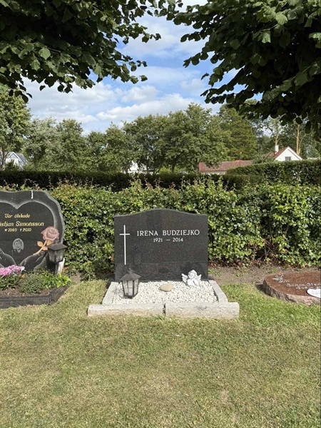 Grave number: ON C   661
