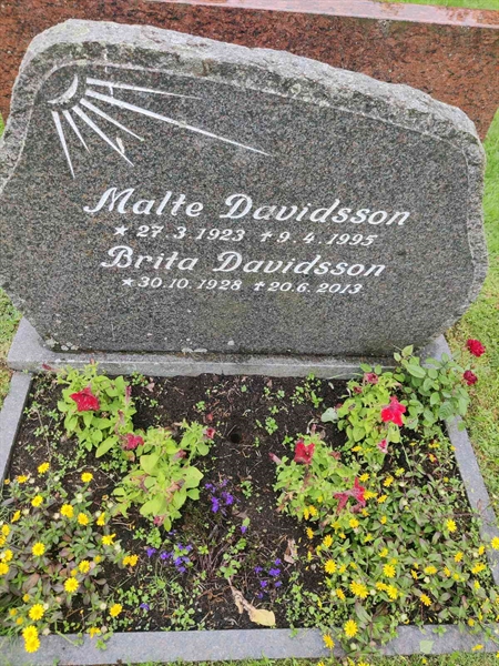 Grave number: VK K   393, 394