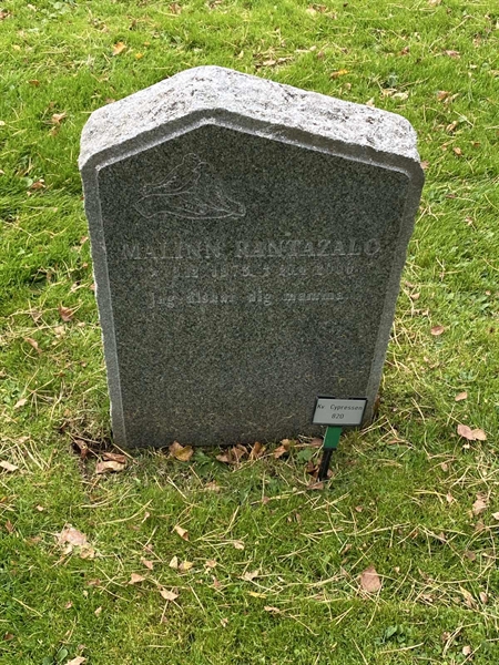 Hautatunnus: 2 C   820